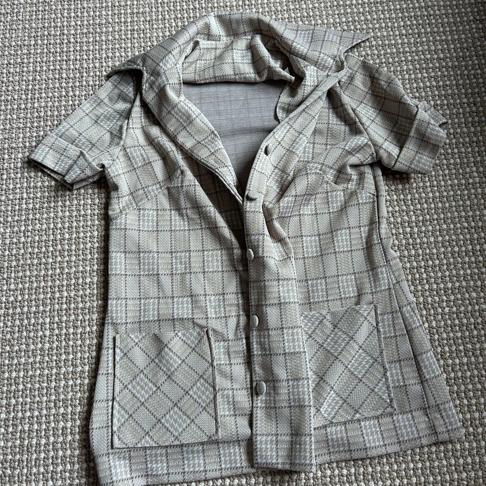 🌙Vintage Button Up Plaid Top!